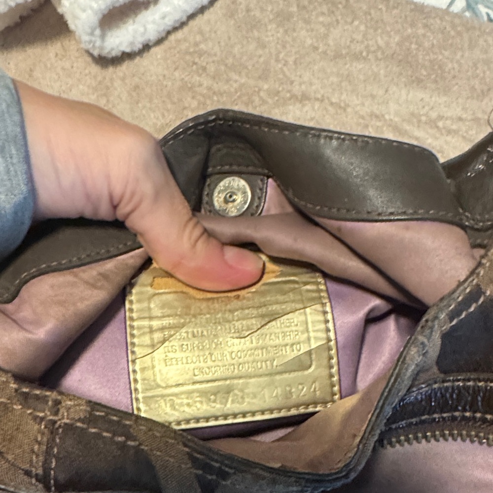 Coach Dark Brown Signature Shoulder Bag - Picture 4 of 4